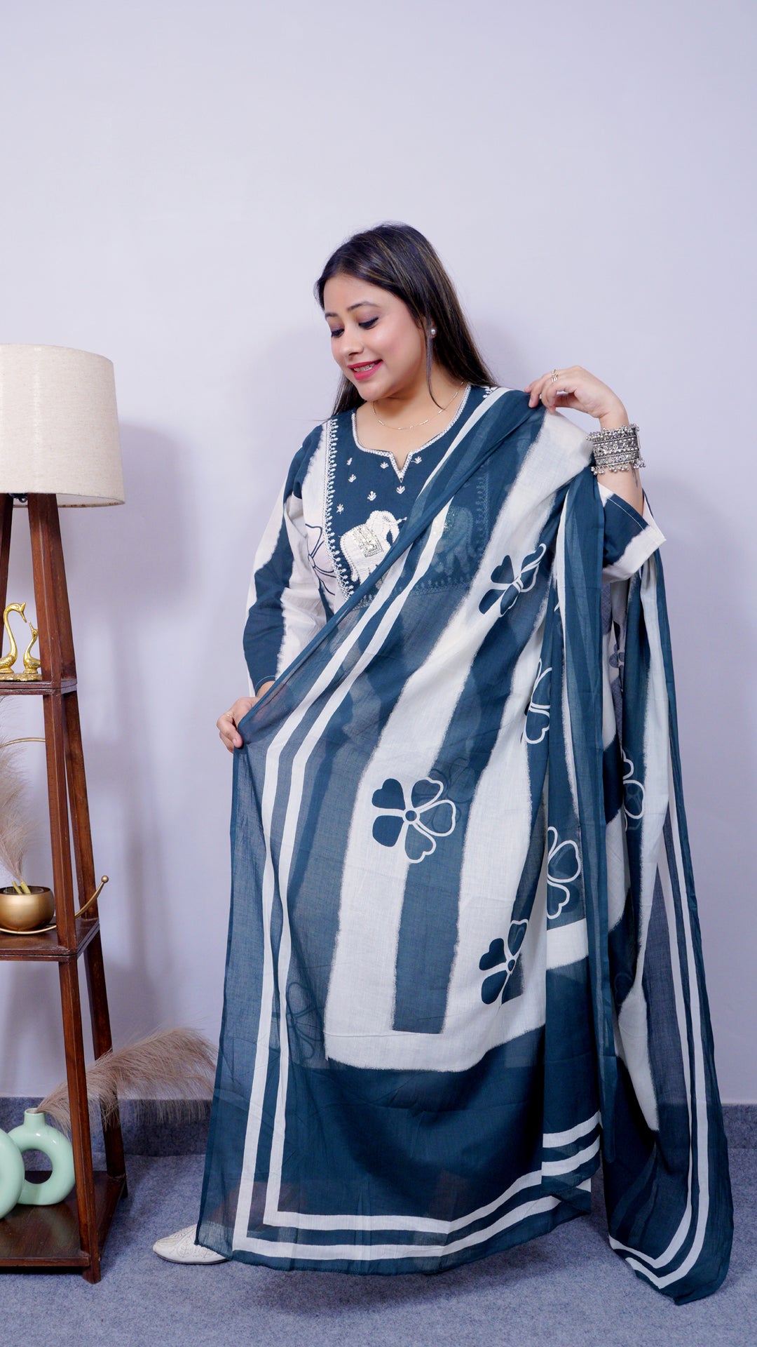 Fabric texture of pure cotton kurta set with white embroidery – soft ethnic wear for women